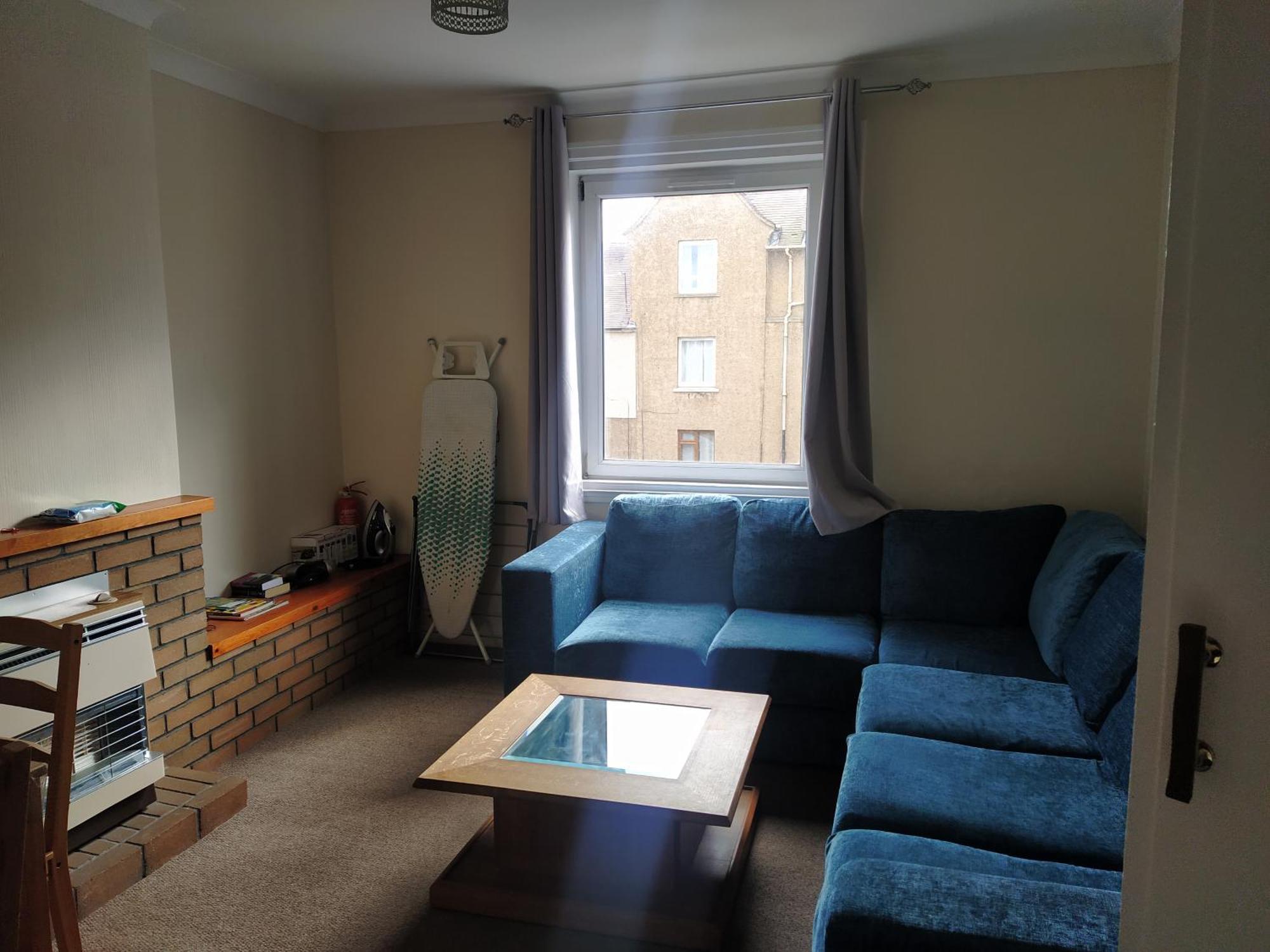 Self Catering 2 Bedroom Flat, Frequent Buses, 1-Minute Walk To Bus Stop, 20 Minutes To City Center إدنبرة المظهر الخارجي الصورة